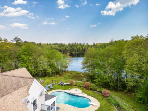 Maine Pondfront Home Sleeps 22 - Pool & Hot Tub
